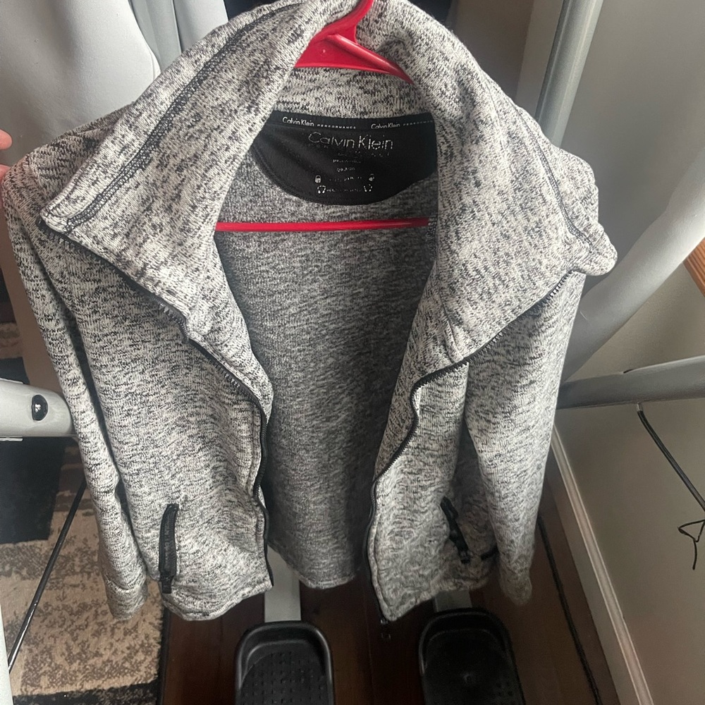 Women’s Calvin Klein zip up sweater Medium